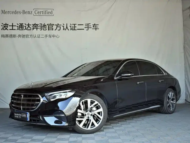 Фотография автомобиля — Mercedes-Benz E-Class