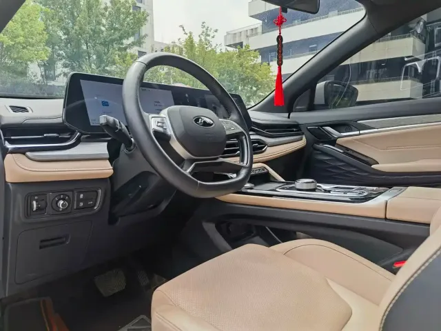 JAC Motors JAC QX PHEV — Фото автомобиля 7