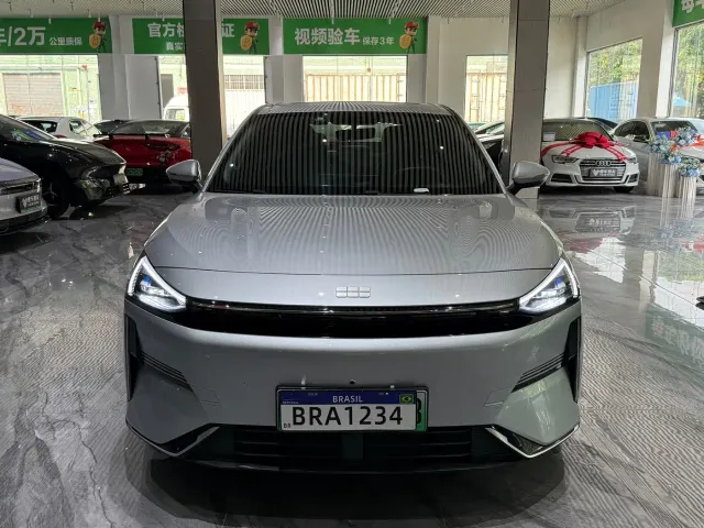 Geely Galaxy L6 — Фото автомобиля 3