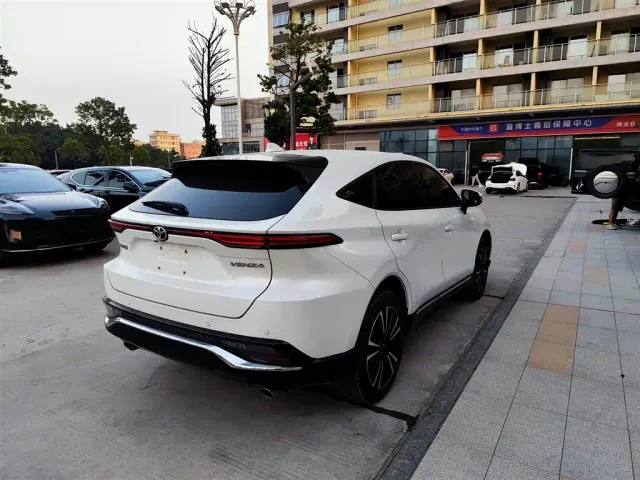 Toyota Venza — Фото автомобиля 9