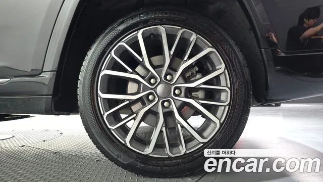Jeep Cherokee WL — Фото автомобиля 6