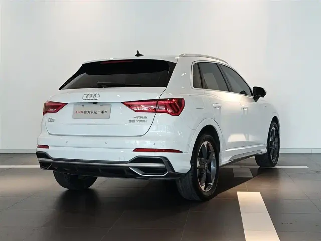 Audi Q3 — Фото автомобиля 4