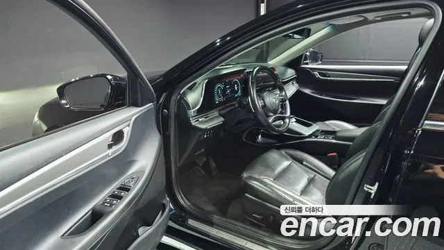 Hyundai Grandeur (New) Hybrid — Фото автомобиля 15