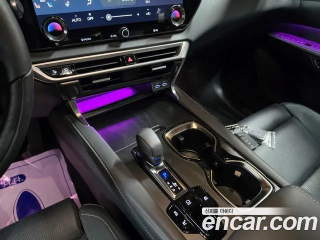 Lexus RX — Фото автомобиля 9