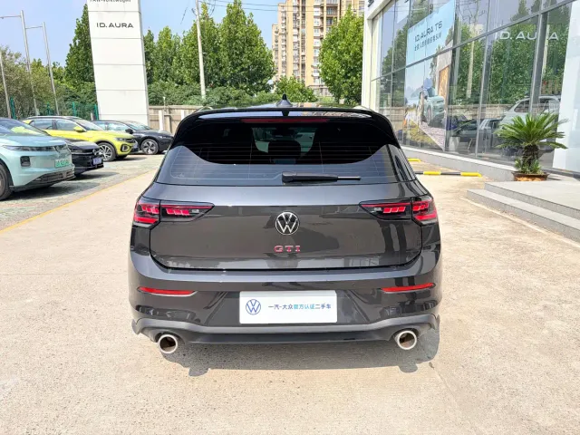 Volkswagen Golf GTI — Фото автомобиля 9