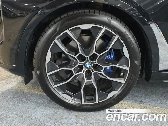 BMW X7 — Фото автомобиля 5
