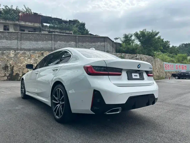BMW 3 Series — Фото автомобиля 8