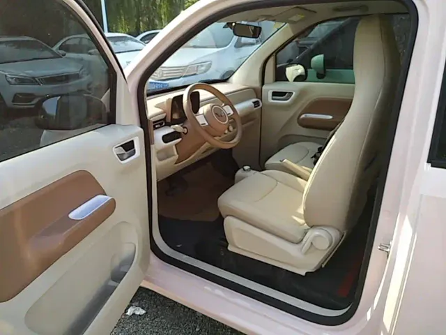 Wuling Hongguang Mini EV — Фото автомобиля 14