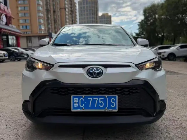 Toyota Frontlander — Фото автомобиля 2