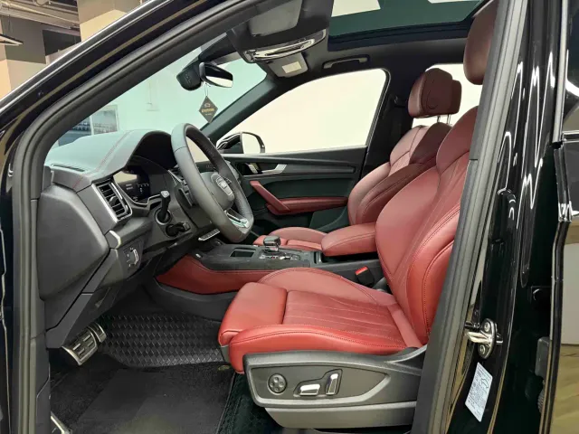 Audi Q5L — Фото автомобиля 10