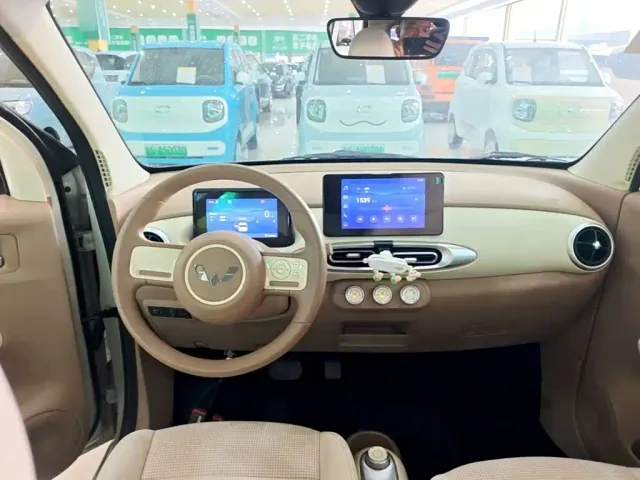 Wuling Hongguang Mini EV — Фото автомобиля 9