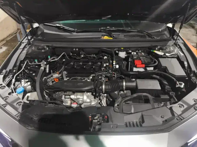 Honda Accord — Фото автомобиля 10
