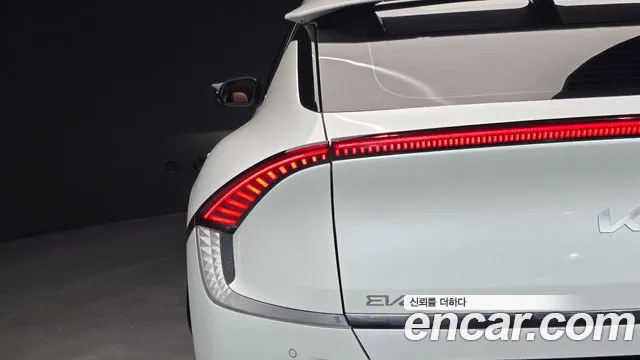 Kia EV6 — Фото автомобиля 8