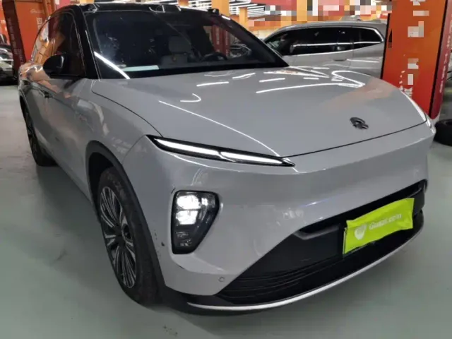 Nio ES8 — Фото автомобиля 3