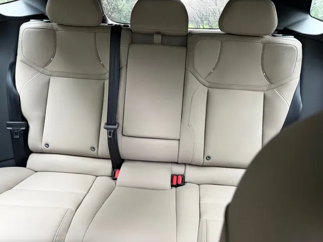 Volvo XC70 Plug-in Hybrid — Фото автомобиля 10