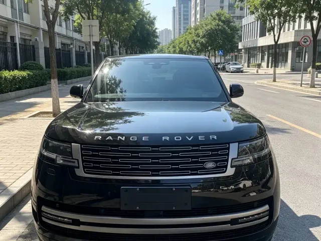 Land Rover Range Rover — Фото автомобиля 2