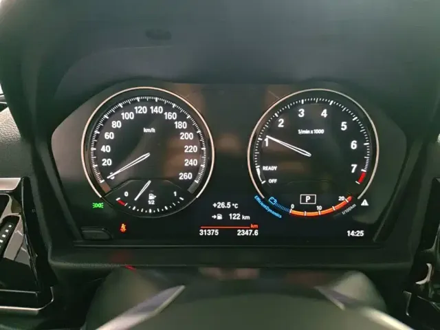 BMW 1 Series — Фото автомобиля 11