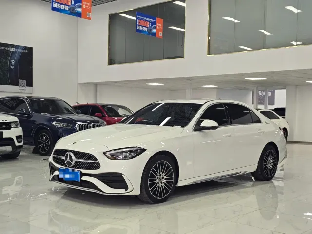 Фотография автомобиля — Mercedes-Benz C-Class