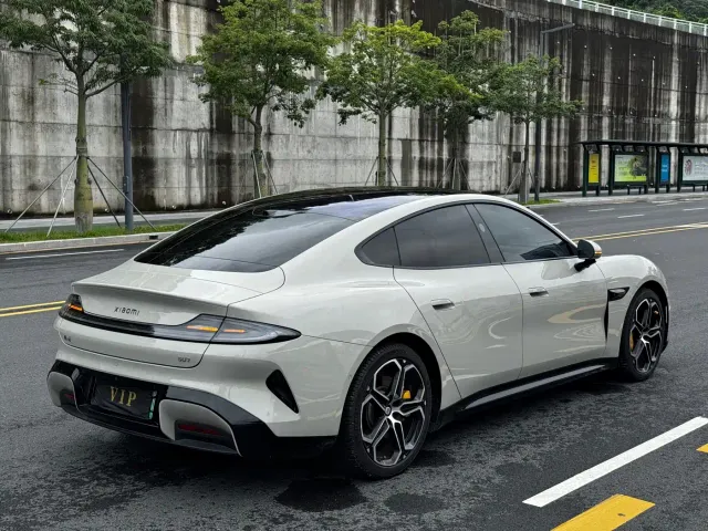 Xiaomi Auto Xiaomi SU7 2024 RWD Ultra Long Range Advanced Smart Driving Pro Edition — Фото автомобиля 12