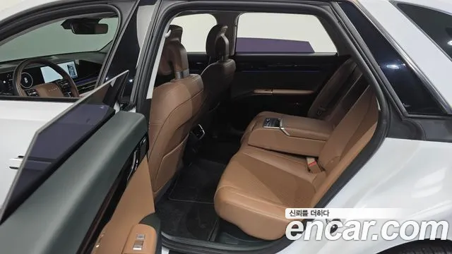 Hyundai Grandeur GN7 — Фото автомобиля 18