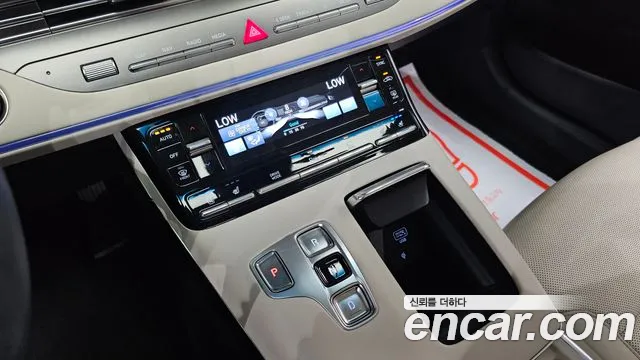 Hyundai Grandeur Grandeur (New) Hybrid — Фото автомобиля 12