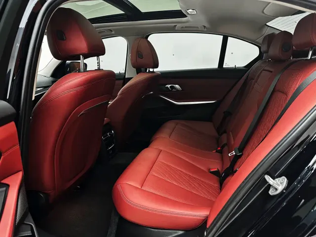BMW 3 Series — Фото автомобиля 13
