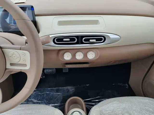 Wuling Hongguang Mini EV — Фото автомобиля 12