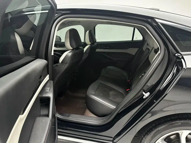 Ford Mondeo — Фото автомобиля 10