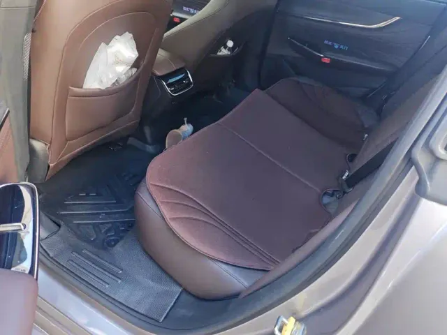 Changan Qiyuan A07 — Фото автомобиля 11
