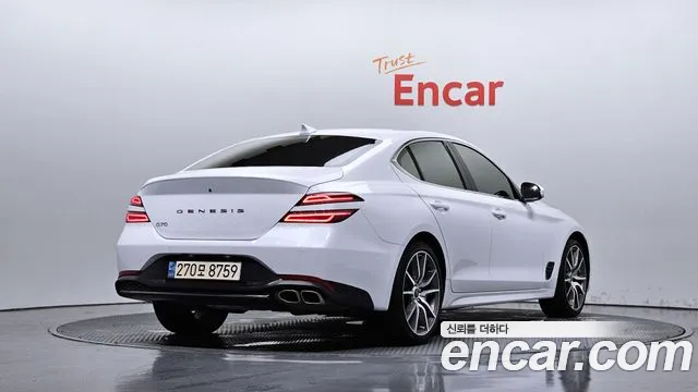 Genesis G70 New — Фото автомобиля 2