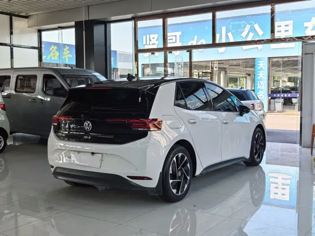 Volkswagen ID.3 — Фото автомобиля 7