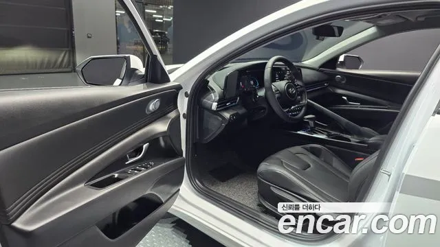 Hyundai AVANTE Новый Avante (CN7) — Фото автомобиля 10