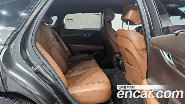 Genesis G80 Бензин 2.5 турбо 2WD — Фото автомобиля 12
