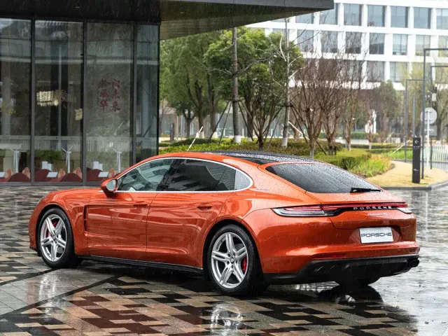 Porsche Panamera — Фото автомобиля 5