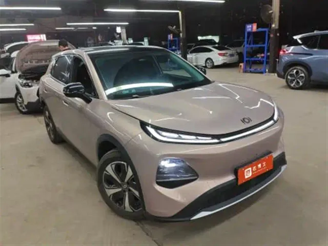 Changan Qiyuan Q05 — Фото автомобиля 2