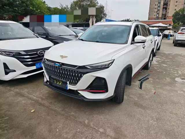 Фотография автомобиля — Changan X7 Plus