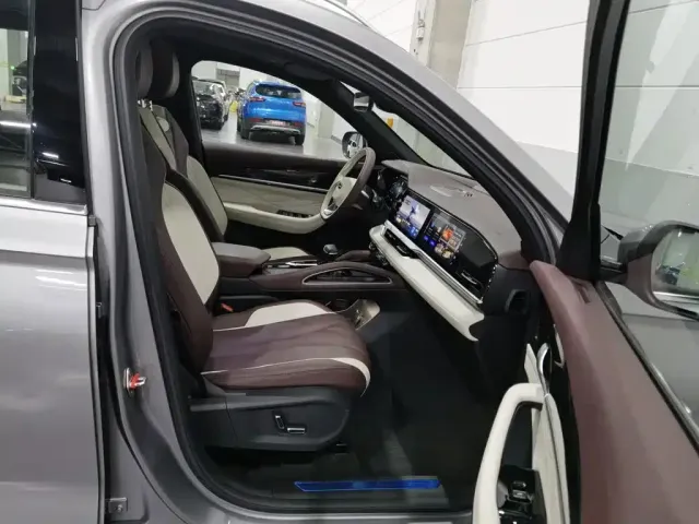 Geely Xingyue L — Фото автомобиля 23