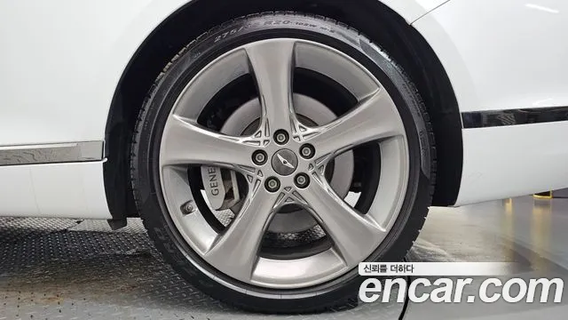 Genesis G80 RG3 — Фото автомобиля 6