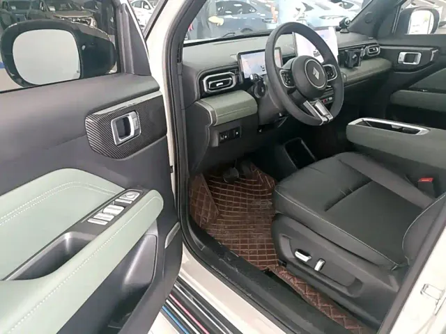 Baojun Yep Plus — Фото автомобиля 15