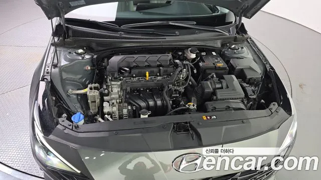 Hyundai Avante CN7 — Фото автомобиля 9