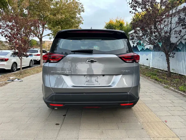 Chevrolet Orlando — Фото автомобиля 7