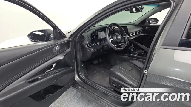 Hyundai Avante CN7 — Фото автомобиля 15
