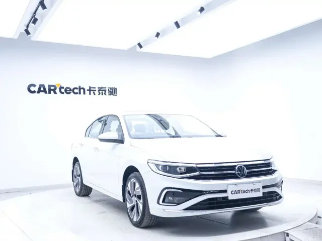 Volkswagen Bora — Фото автомобиля 7