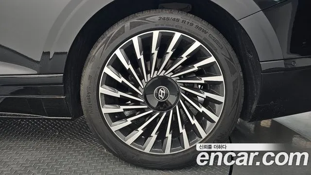 Hyundai Grandeur — Фото автомобиля 16