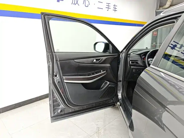 Changan CS75 — Фото автомобиля 7