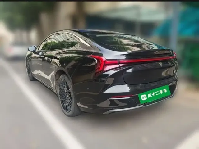 Nezha Auto Nezha S 2022 Model Extended Range 1160km RWD Medium Edition — Фото автомобиля 22