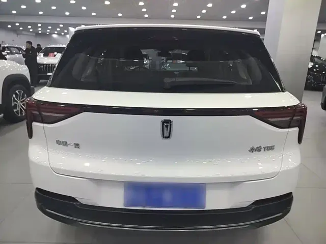 Bestune T55 — Фото автомобиля 3