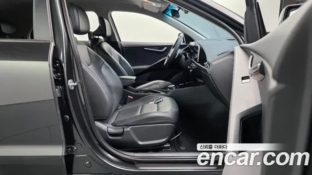 Kia Niro New — Фото автомобиля 16