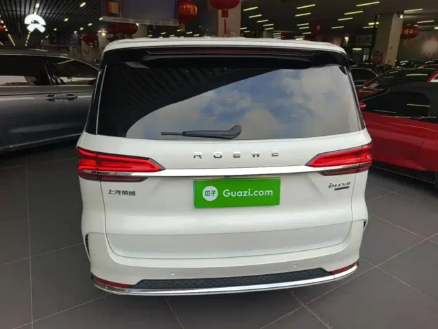 Roewe iMAX8 — Фото автомобиля 5