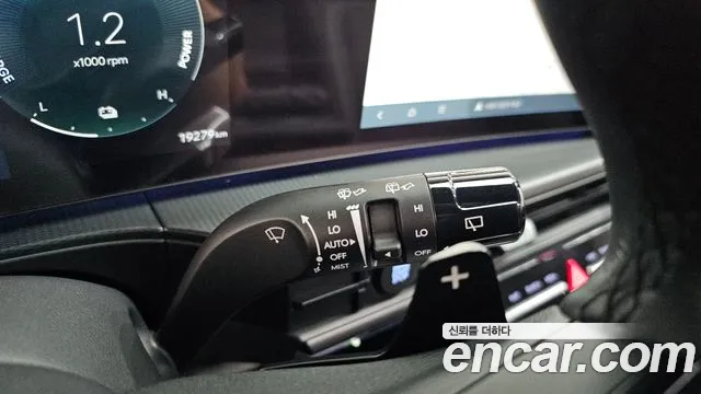 Hyundai Santa Fe — Фото автомобиля 28